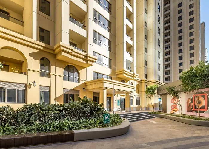 Spacious Sea View Studio At The Beach Jbr