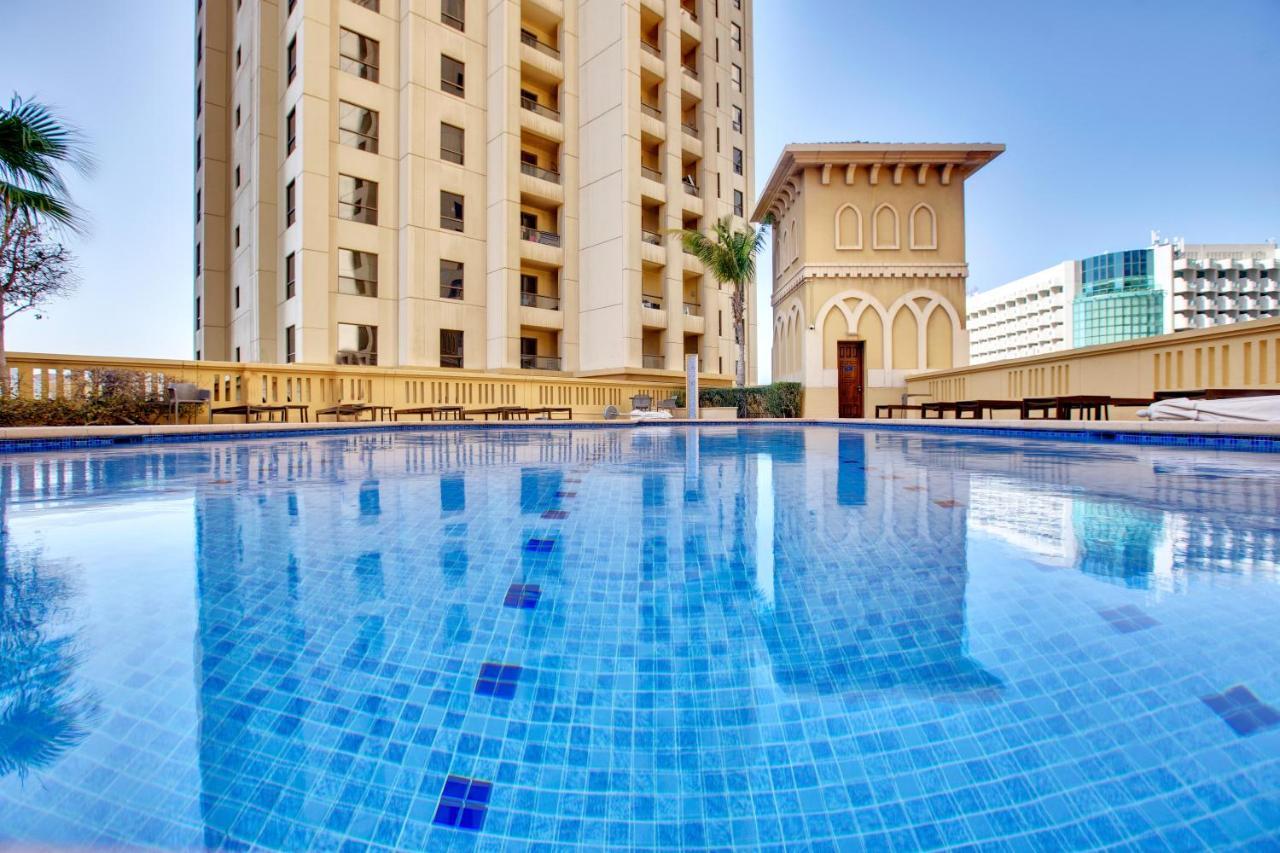 Spacious Sea View At The Jbr Apartamento Dubai